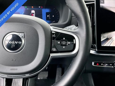 Used 2025 Volvo XC90 B6 Plus AWD/4WD image 26