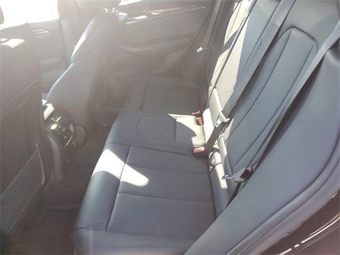 Used 2018 BMW X3 xDrive30i image 12