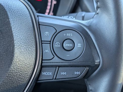 Used 2025 Toyota Corolla SE image 20