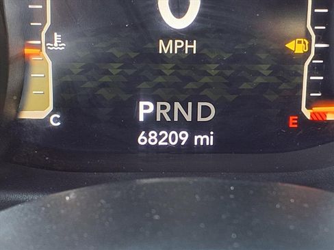 Used 2019 Jeep Wrangler Unlimited Rubicon w/ Dual Top Group image 37