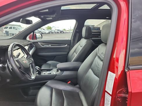 Used 2021 Cadillac XT6 Sport AWD/4WD image 17
