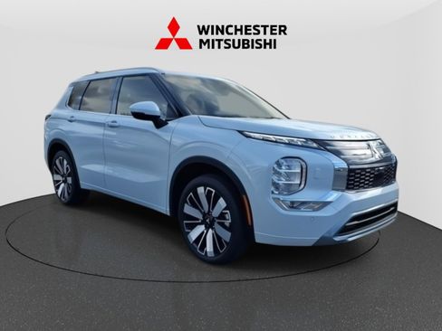 New 2025 Mitsubishi Outlander SEL image 3