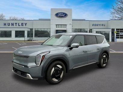 Used 2024 Kia EV9 Wind