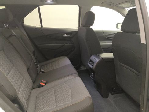 Used 2022 Chevrolet Equinox LT FWD image 19
