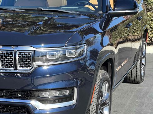 Used 2023 Jeep Grand Wagoneer L Series III image 86