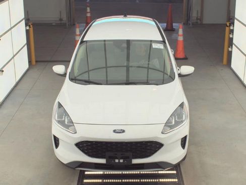 Used 2020 Ford Escape SE AWD/4WD image 2