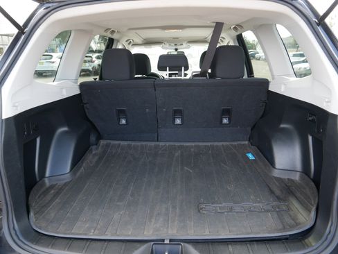 Used 2017 Subaru Forester 2.5i Premium w/ All-Weather Package image 18