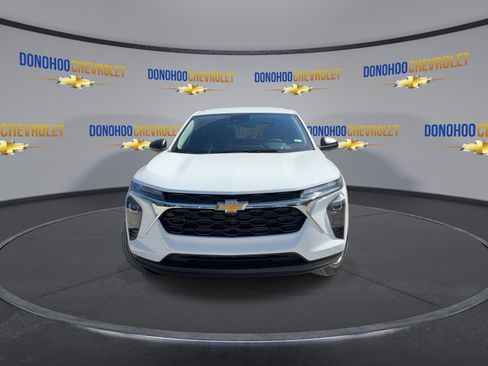 New 2026 Chevrolet Trax LS FWD image 3