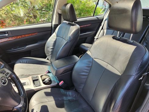 Used 2013 Subaru Legacy 2.5i Limited w/ Popular Pkg 2 AWD/4WD image 12
