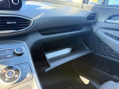 Used 2021 Hyundai Santa Fe SEL image 8