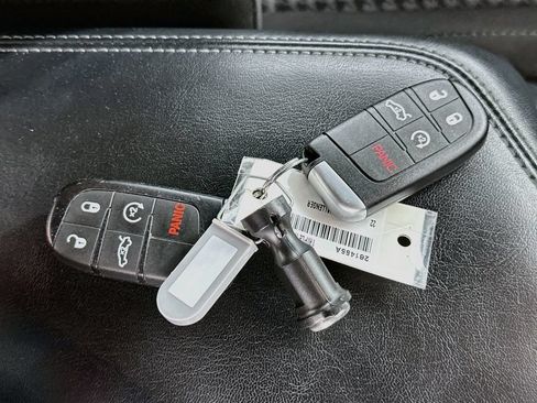 Used 2022 Dodge Challenger GT RWD image 33