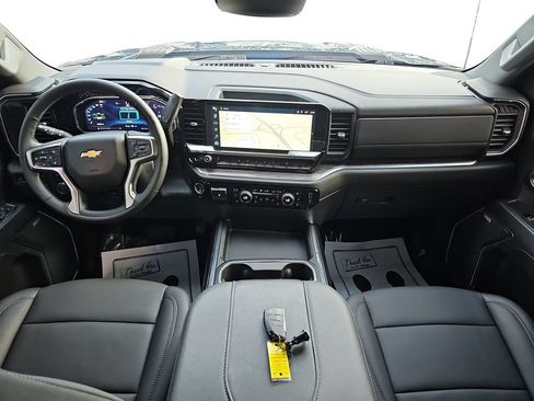 Used 2024 Chevrolet Silverado 2500 LTZ w/ LTZ Plus Package AWD/4WD image 13