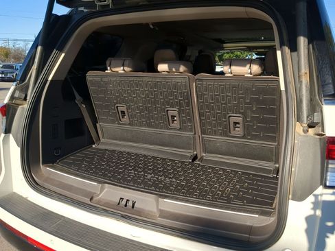 Used 2024 Lincoln Navigator Reserve image 24