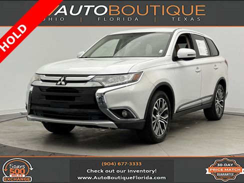 Used 2016 Mitsubishi Outlander SE image 1