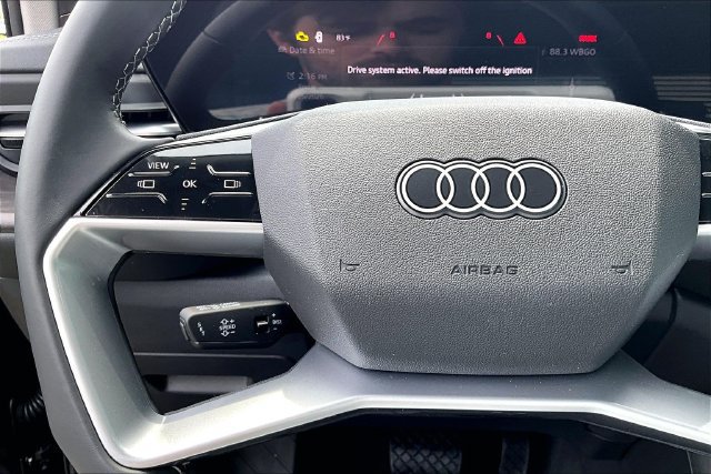 Used 2025 Audi Q5 Premium w/ Convenience Package AWD/4WD image 11