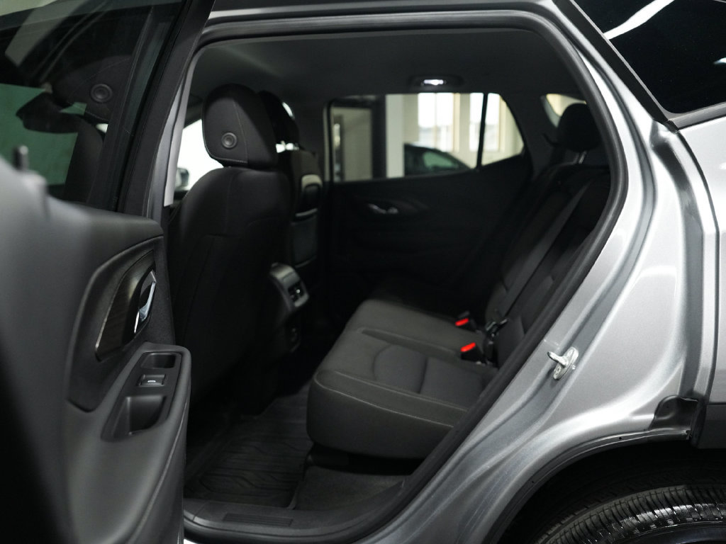 Used 2023 GMC Terrain SLE w/ Driver Convenience Package AWD/4WD image 30
