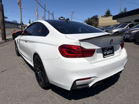 Used 2018 BMW M4 Coupe RWD image 5