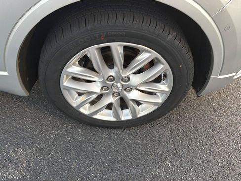 Used 2019 Buick Envision Premium AWD/4WD image 41