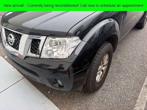 Used 2016 Nissan Frontier SV w/ SV Value Truck Package AWD/4WD image 1