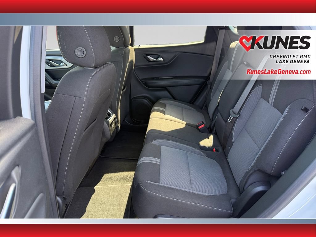Used 2025 Chevrolet Blazer LT AWD/4WD image 34