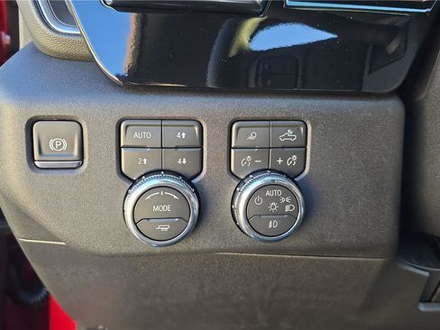 New 2026 GMC Sierra 2500 SLT w/ SLT Premium Package image 26