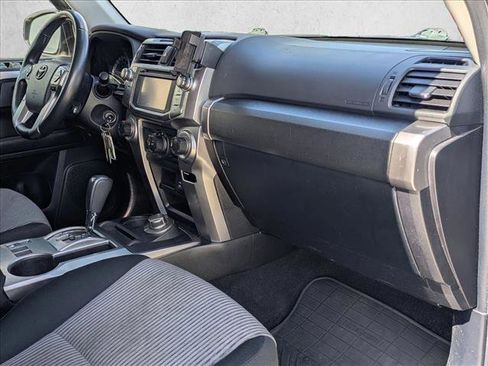 Used 2014 Toyota 4Runner SR5 AWD/4WD image 20