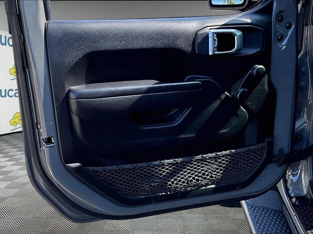 Used 2022 Jeep Wrangler Unlimited Sport AWD/4WD image 9