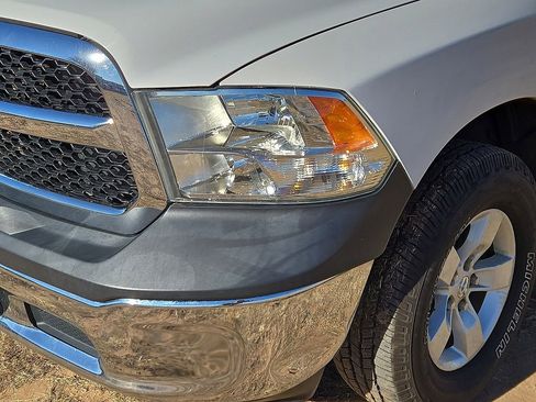 Used 2014 RAM 1500 4x4 Crew Cab w/ Exterior Appearance Group image 10