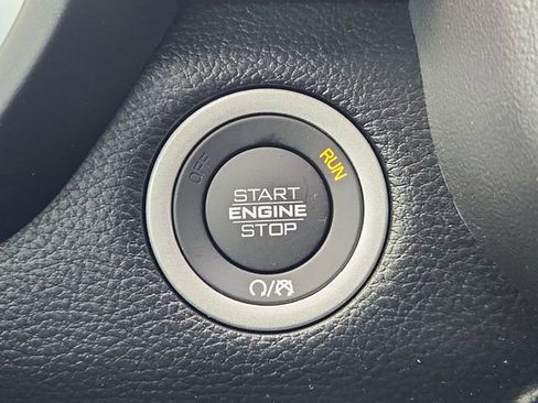 Used 2025 RAM 1500 Lone Star image 17