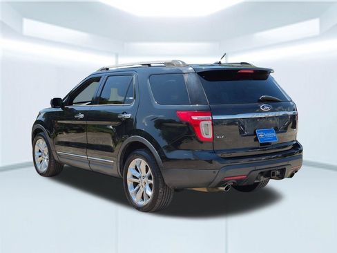 Used 2013 Ford Explorer XLT AWD/4WD image 4