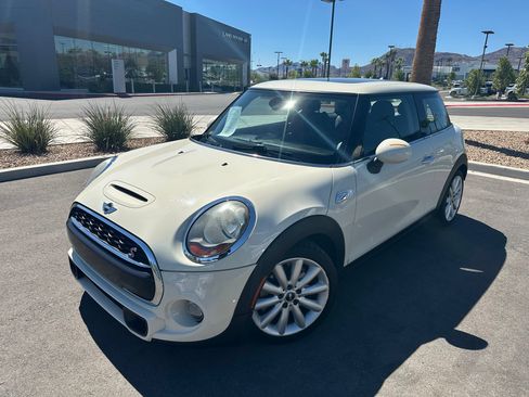 Used 2016 MINI Cooper S FWD image 1