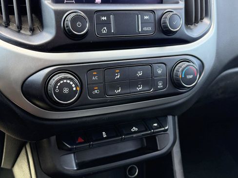 Used 2020 Chevrolet Colorado LT w/ LT Convenience Package RWD image 24
