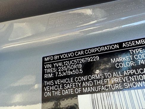 New 2026 Volvo XC40 B5 Plus w/ Protection Package Premier image 15