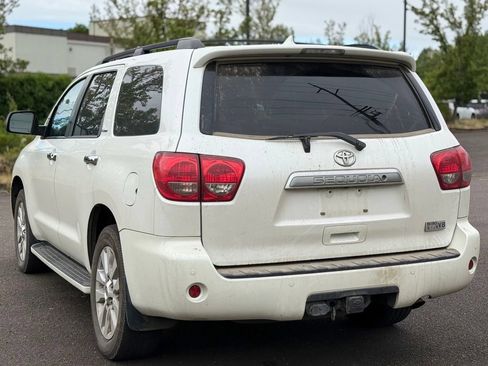 Used 2015 Toyota Sequoia Platinum AWD/4WD image 3