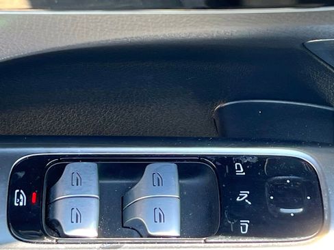 Certified 2023 Mercedes-Benz C 300 4MATIC Sedan image 27