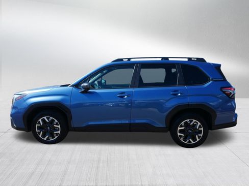 Used 2025 Subaru Forester Premium AWD/4WD image 4