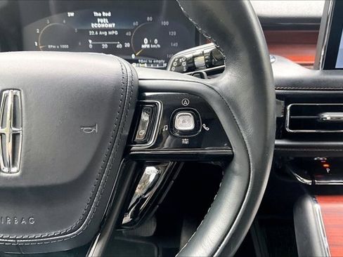 Used 2022 Lincoln Aviator Reserve w/ Equipment Group 201A AWD/4WD image 12