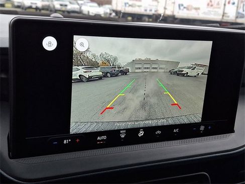 Used 2025 Ford Maverick XL w/ Equipment Group 102A image 4