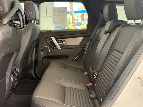 Used 2025 Land Rover Discovery Sport Dynamic SE AWD/4WD image 22