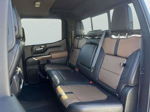 Used 2021 Chevrolet Silverado 1500 High Country w/ Technology Package RWD image 44