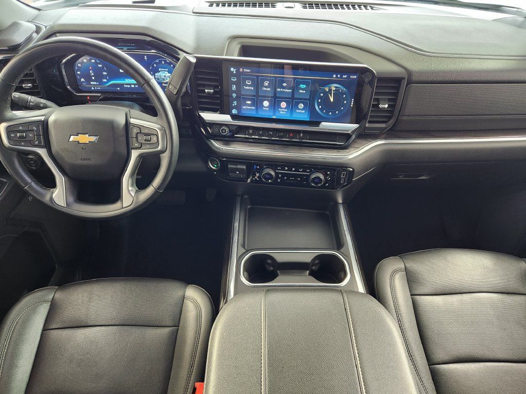 Used 2024 Chevrolet Silverado 3500 LTZ w/ LTZ Plus Package AWD/4WD image 15
