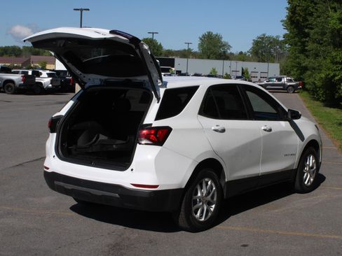 Used 2024 Chevrolet Equinox LT AWD/4WD image 7