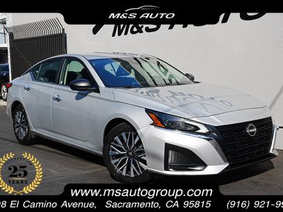 Used 2024 Nissan Altima 2.5 SV