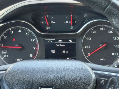 Used 2019 Chevrolet Cruze LT FWD image 16