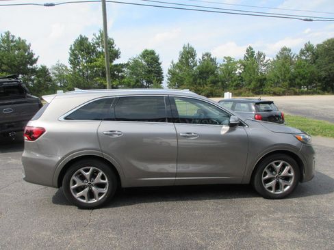 Used 2019 Kia Sorento SX FWD image 4