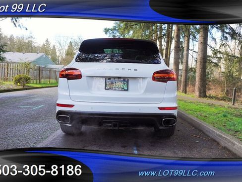 Used 2017 Porsche Cayenne Platinum Edition AWD/4WD image 10