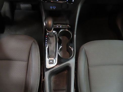 Used 2024 Buick Encore GX Preferred FWD image 23