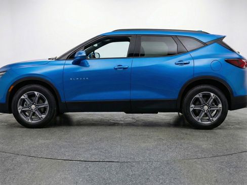 Used 2025 Chevrolet Blazer LT image 5