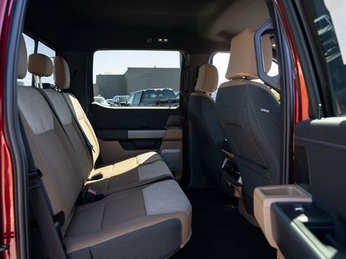 New 2026 Ford F250 XLT w/ XLT Premium Package AWD/4WD image 20