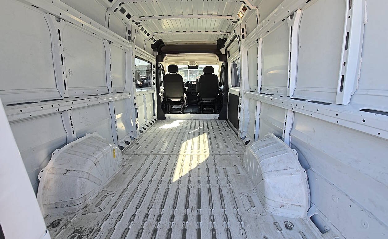Used 2023 RAM ProMaster 3500 FWD image 7